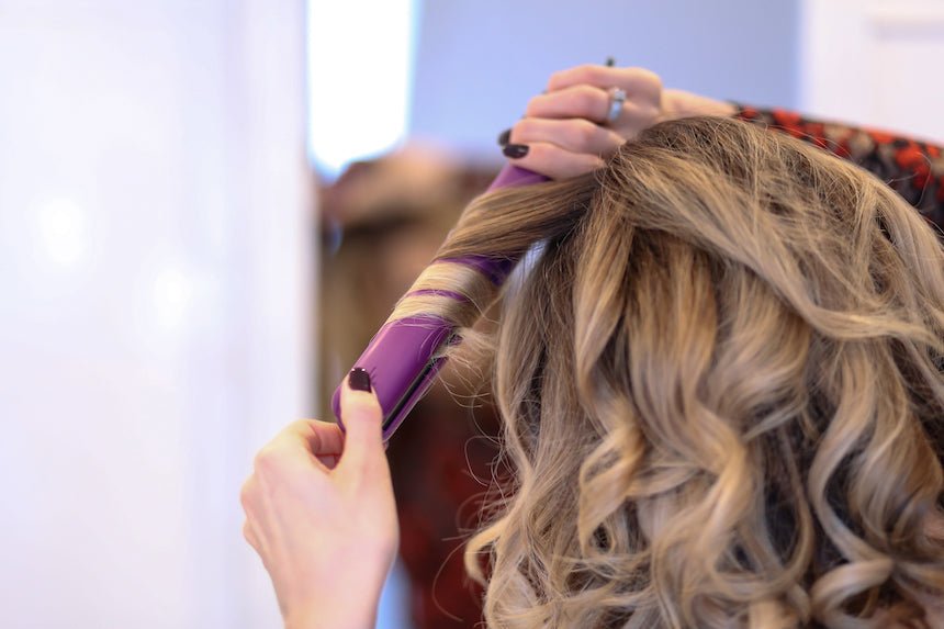 Føner du håret eller bruker varmeverktøy? - Cancam